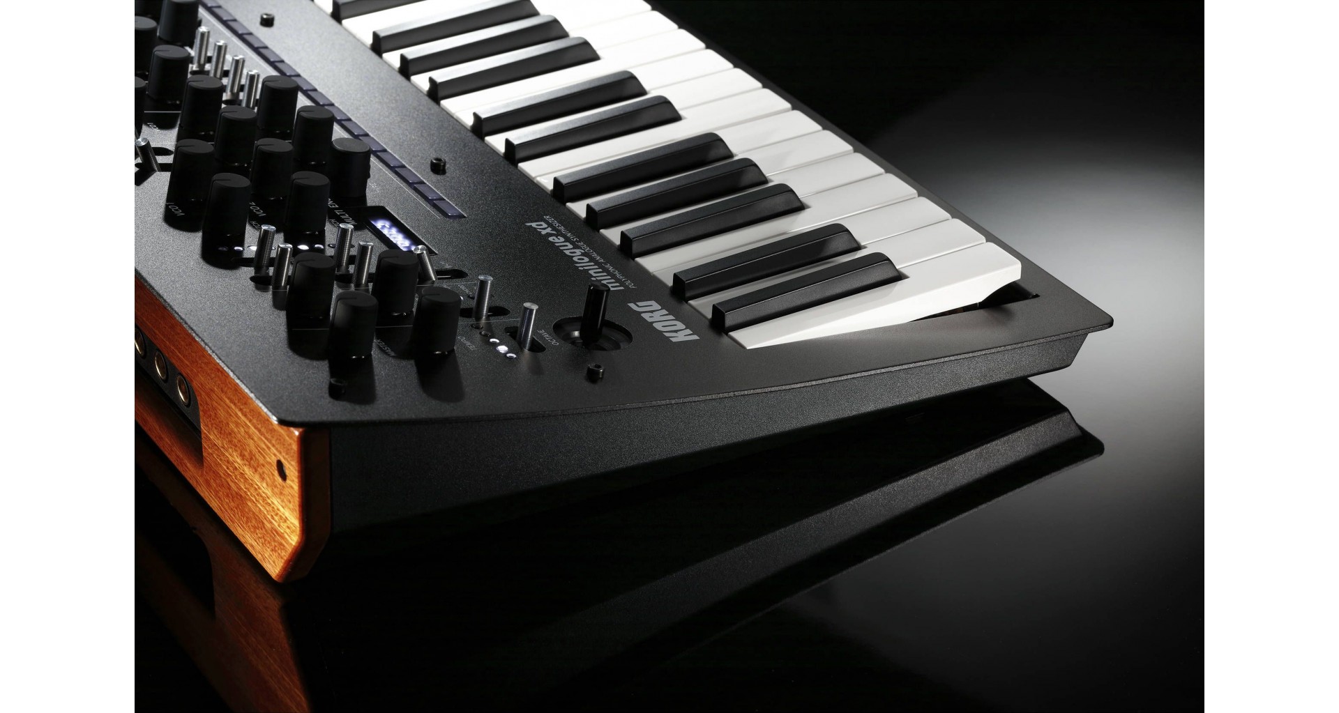 Korg Minilogue XD Sintetizator analogic polifonic - Zeedo Shop