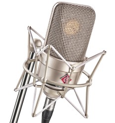 Neumann TLM 49