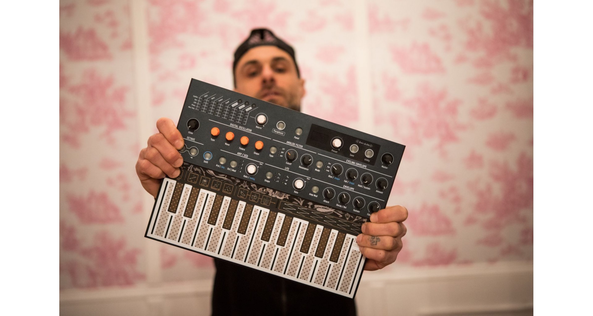 Arturia MicroFreak Sintetizator Hibrid - Zeedo Shop