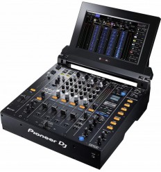 Pioneer DJ DJM Tour1